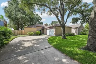 11410 Overbrook Ln, Houston, TX 77077 - Photo 29