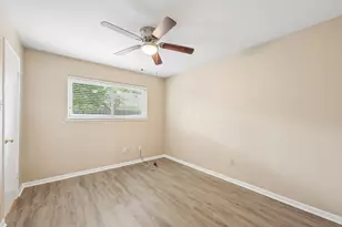 11410 Overbrook Ln, Houston, TX 77077 - Photo 25
