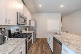 26106 Halwell Mnr Ln, Spring, TX 77373 - Photo 9