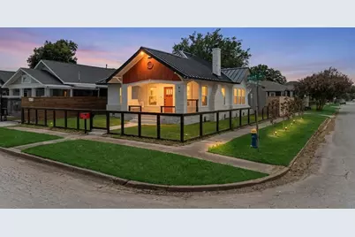 402 Hunt Street, Houston, TX 77003 - Photo 1