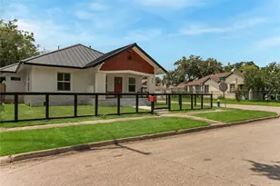 402 Hunt St, Houston, TX 77003 - Photo 3