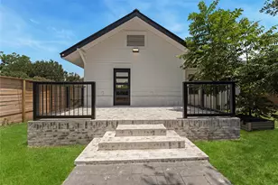402 Hunt St, Houston, TX 77003 - Photo 39