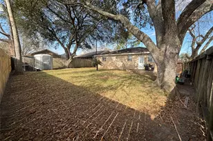 3130 Balzar Dr, Dickinson, TX 77539 - Photo 3