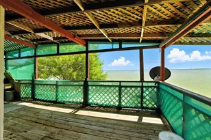 2938 Bay Oaks Harbor Dr, Baytown, TX 77523 - Photo 7