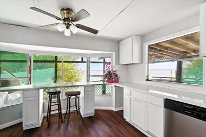 2938 Bay Oaks Harbor Drive, Baytown, TX 77523 - Photo 15