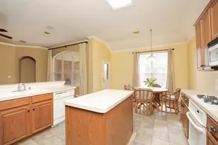 12115 Canyon Glen Dr, Houston, TX 77095 - Photo 11