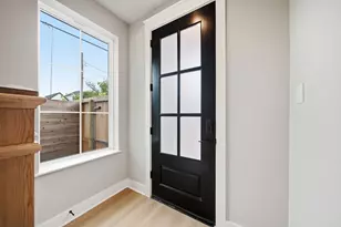 4428 B Providence St, Houston, TX 77020 - Photo 5