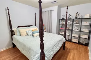 10919 Panther Ct, Houston, TX 77099 - Photo 9