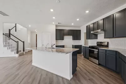 5619 Sanderling Circle, Hitchcock, TX 77563 - Photo 11