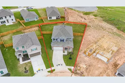 5619 Sanderling Circle, Hitchcock, TX 77563 - Photo 3