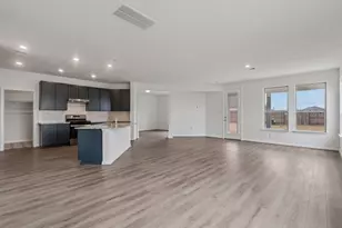 5619 Sanderling Cir, Hitchcock, TX 77563 - Photo 7