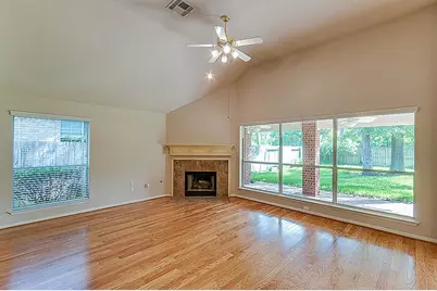 11 Trilling Bird Place, The Woodlands, TX 77384 - Photo 5