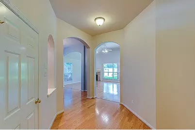 11 Trilling Bird Place, The Woodlands, TX 77384 - Photo 3