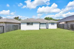 2214 Shady Tree Ln, Conroe, TX 77301 - Photo 19