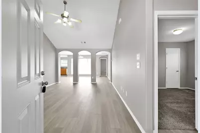 2214 Shady Tree Lane, Conroe, TX 77301 - Photo 3