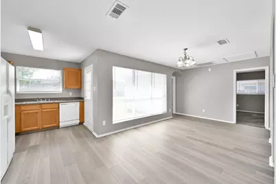 2214 Shady Tree Lane, Conroe, TX 77301 - Photo 7