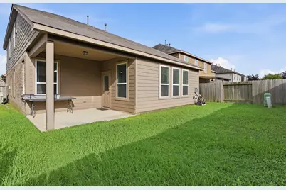8219 Quiet Prairie Trail, Houston, TX 77049 - Photo 19