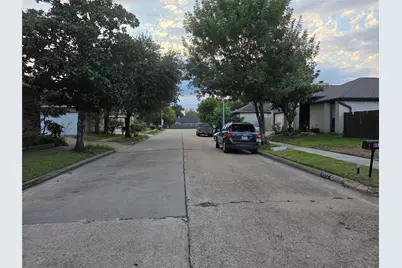 8522 Fawn Terrace Drive, Houston, TX 77071 - Photo 37