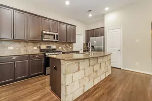 320 Terra Vis Cir, Montgomery, TX 77356 - Photo 7