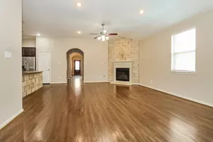 320 Terra Vis Cir, Montgomery, TX 77356 - Photo 3