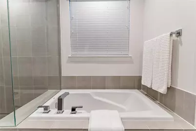 308 Jensen Drive, Houston, TX 77020 - Photo 33