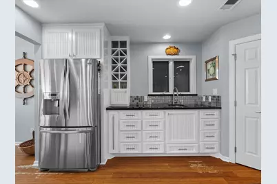 4231 Jolly Roger Road, Jamaica Beach, TX 77554 - Photo 23