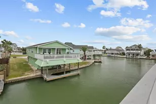4231 Jolly Roger Rd, Jamaica Beach, TX 77554 - Photo 45