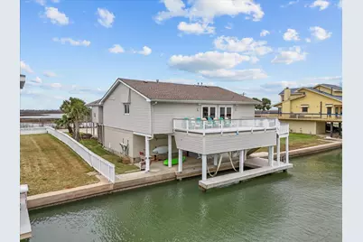 4231 Jolly Roger Road, Jamaica Beach, TX 77554 - Photo 3