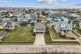 4231 Jolly Roger Rd, Jamaica Beach, TX 77554 - Photo 5