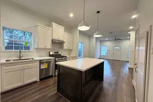 1919 Fulton St, Houston, TX 77009 - Photo 3