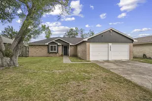 2523 Heritage Colony Dr, Webster, TX 77598 - Photo 1