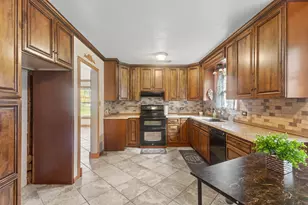 301 N Pine St, Woodville, TX 75979 - Photo 5