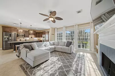 3234 Pleasant Cove Court, Houston, TX 77059 - Photo 13