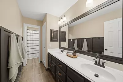 3234 Pleasant Cove Court, Houston, TX 77059 - Photo 33