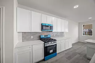 16107 Greenport Ln, Houston, TX 77084 - Photo 9