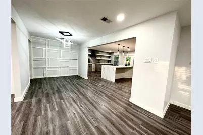8058 Longridge Drive, Houston, TX 77055 - Photo 5