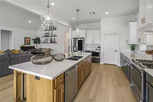 1920 Cottonwood Terrace Ct, College Station, TX 77845 - Photo 19