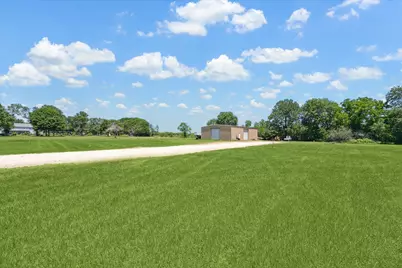 1170 Woody Lane, Sealy, TX 77474 - Photo 5