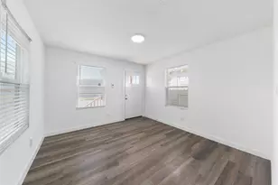 708 38th St, Galveston, TX 77550 - Photo 5