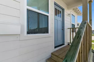 708 38th St, Galveston, TX 77550 - Photo 3