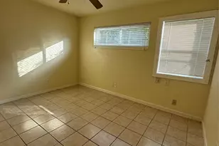 3502 Campbell St, Houston, TX 77026 - Photo 9