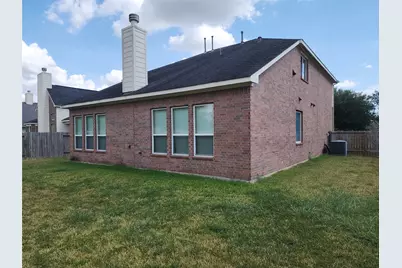 8930 Silent Hills Lane, Richmond, TX 77407 - Photo 17