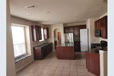 8930 Silent Hills Lane, Richmond, TX 77407 - Photo 15