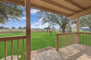 221 N Lake Dr, Winnie, TX 77665 - Photo 19
