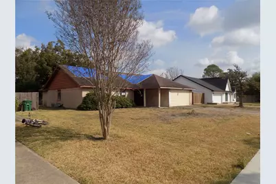 7406 W Fuqua Drive, Houston, TX 77489 - Photo 1