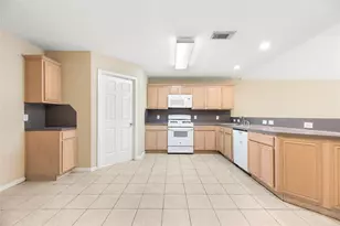 6611 Stonefort Ct, Katy, TX 77449 - Photo 5