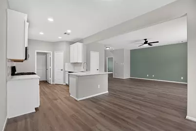 7611 Dragon Pearls Lane, Conroe, TX 77304 - Photo 5