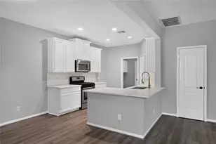 7611 Dragon Pearls Ln, Conroe, TX 77304 - Photo 11