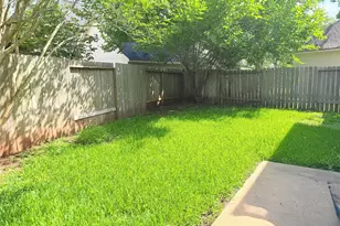 2806 Bent River Ct, Sugar Land, TX 77479 - Photo 9