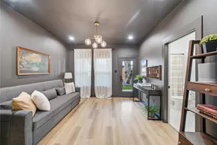 1307 E 27th St, Houston, TX 77009 - Photo 3